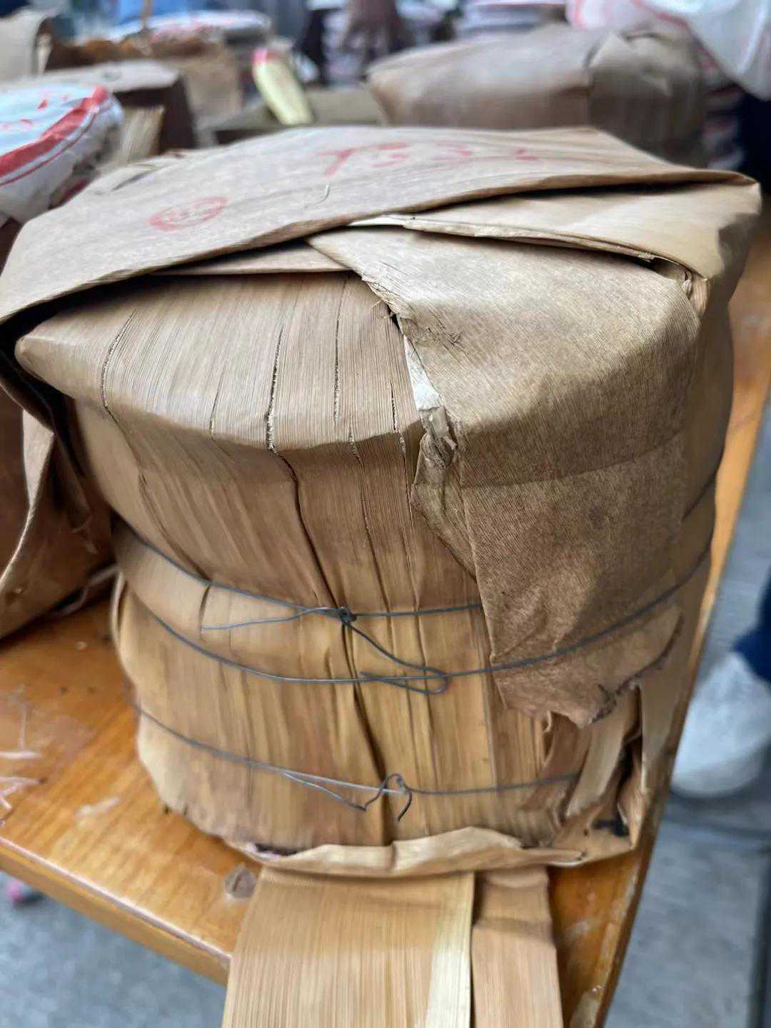 勐海茶厂雪印7532由来开汤解密至中期2005年