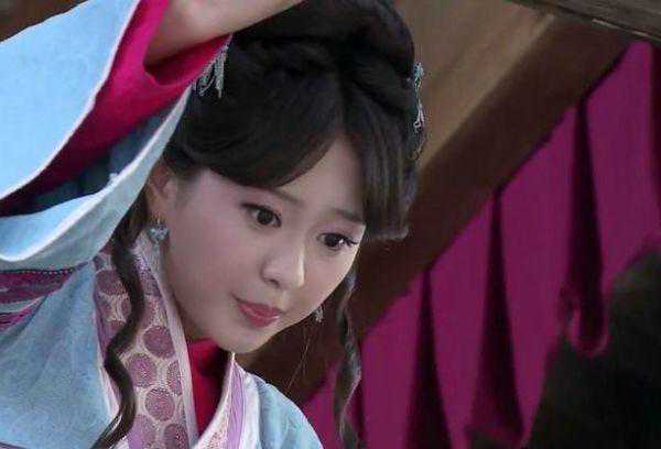 武松杀潘金莲时为何弄开她的衣物？网友：很理解武松的做法