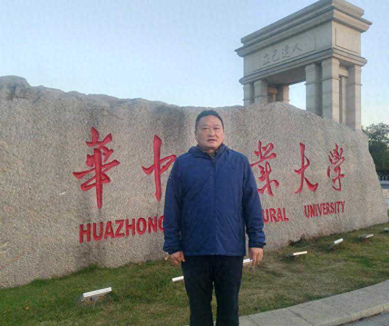 包忠华:彩云之南“炼”茶香