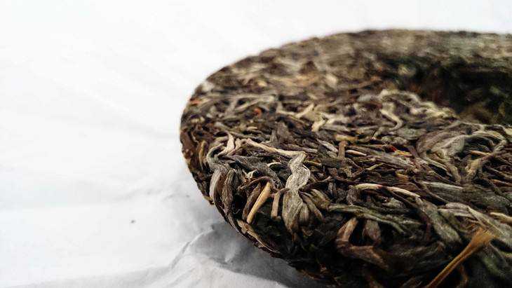 普洱茶入门｜小白必知专业术语：泡饼铁饼、泡条紧条、茶气