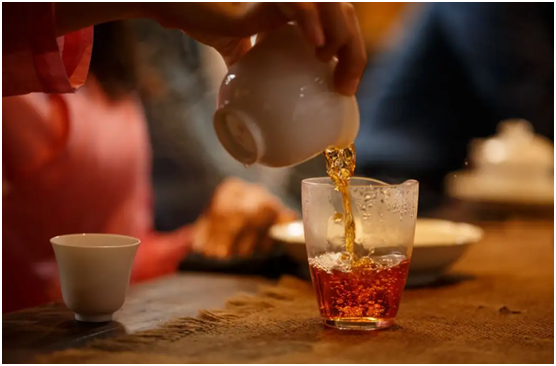 买茶时，只要发现茶叶有这“3个特征”，100%是添加茶，赶快远离