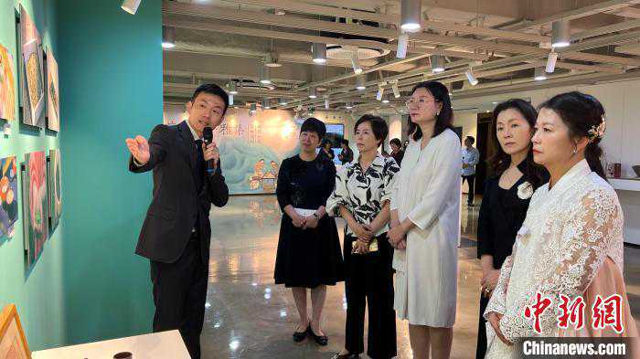 “茶韵传道·围炉谈茶”活动在首尔举行