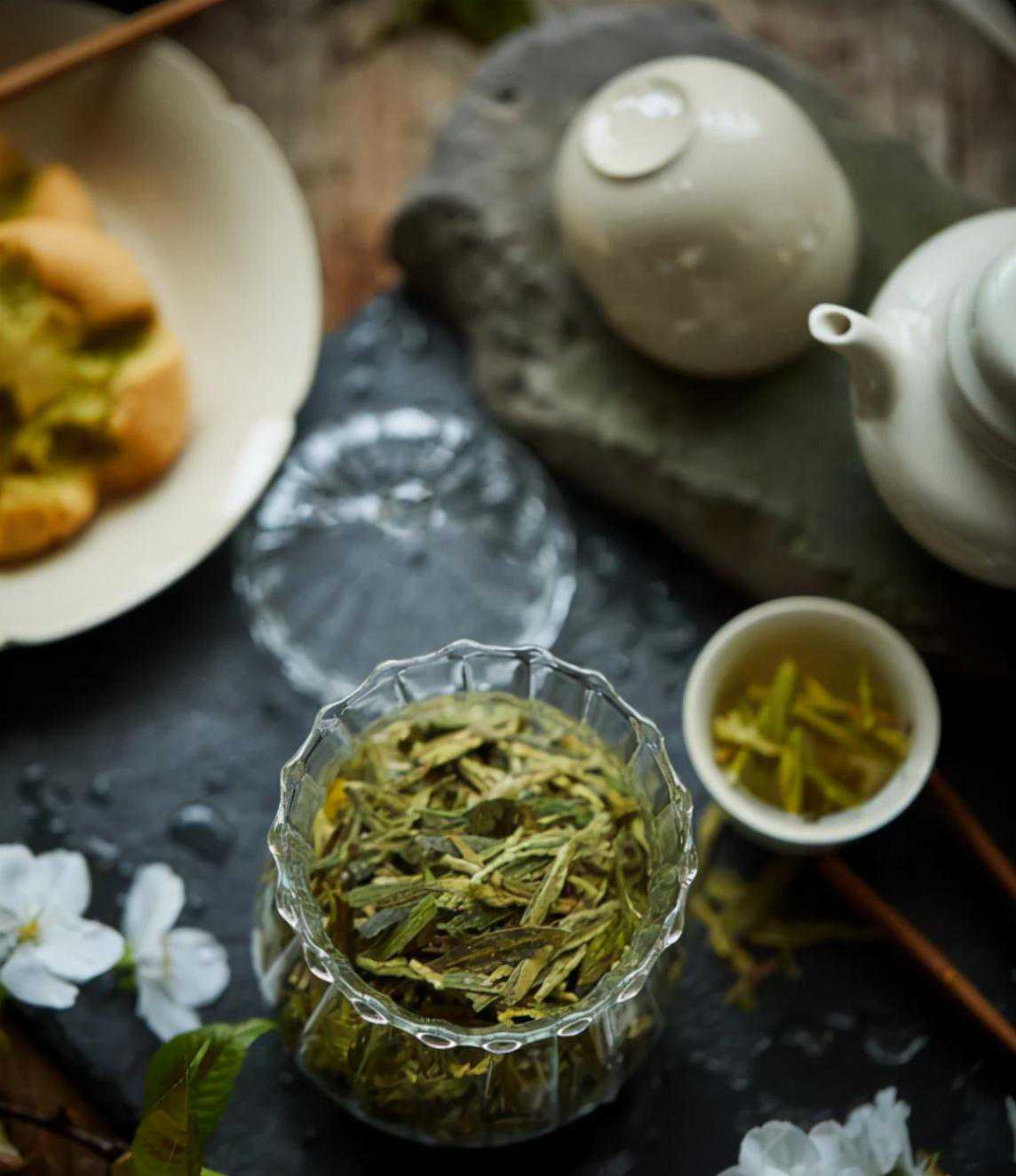 老茶客泡茶时的留根、坐杯、闷泡都啥意思？