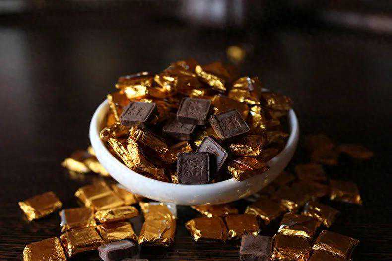 普洱茶膏：浓缩的茶之精华，小方块里的千年传承与现代科技融合