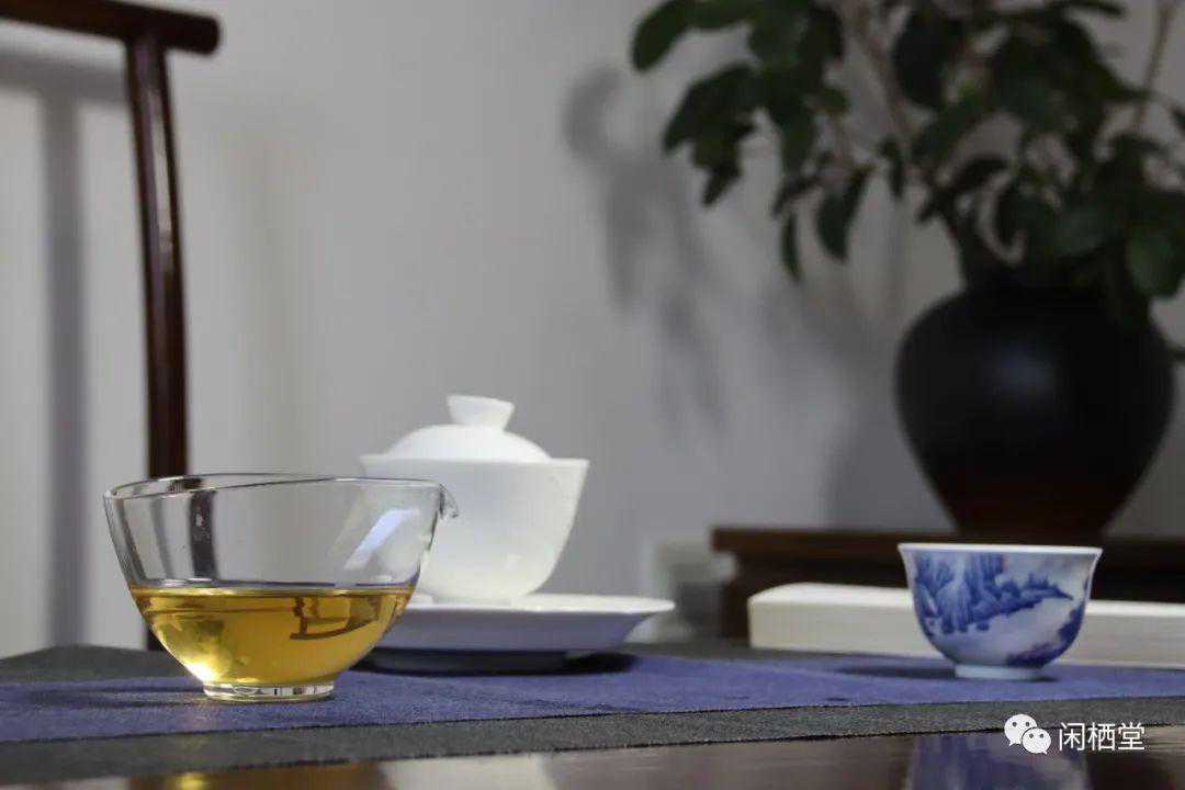 茶中有灵，心悦时则清幽，平淡时则无味