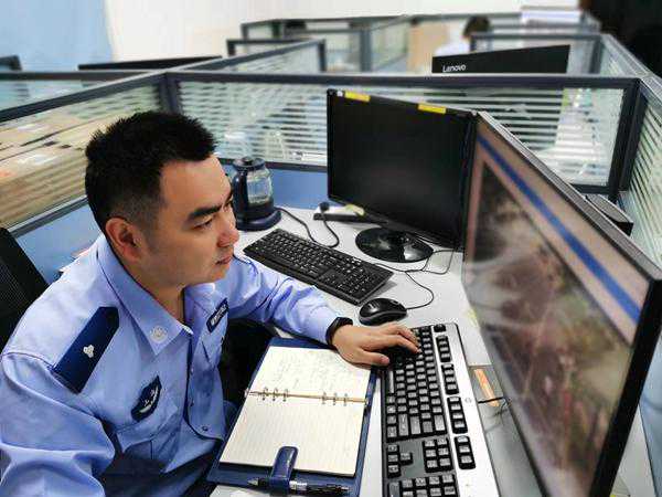 与荧屏共舞的“寻找者”……