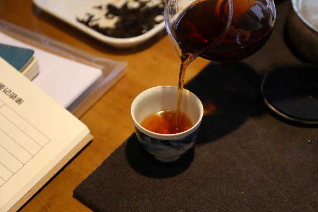 怎么看待老茶中出现的药香、参香、樟香等香气？