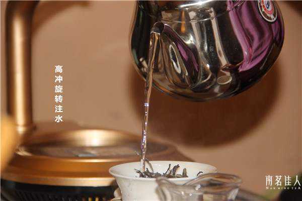 滇红茶的冲泡方法（以红颜为例）