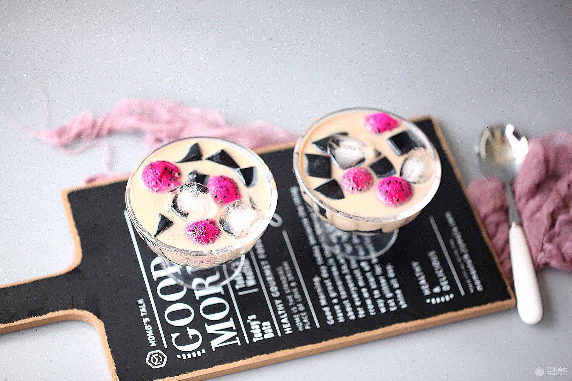 奶茶烧仙草的做法