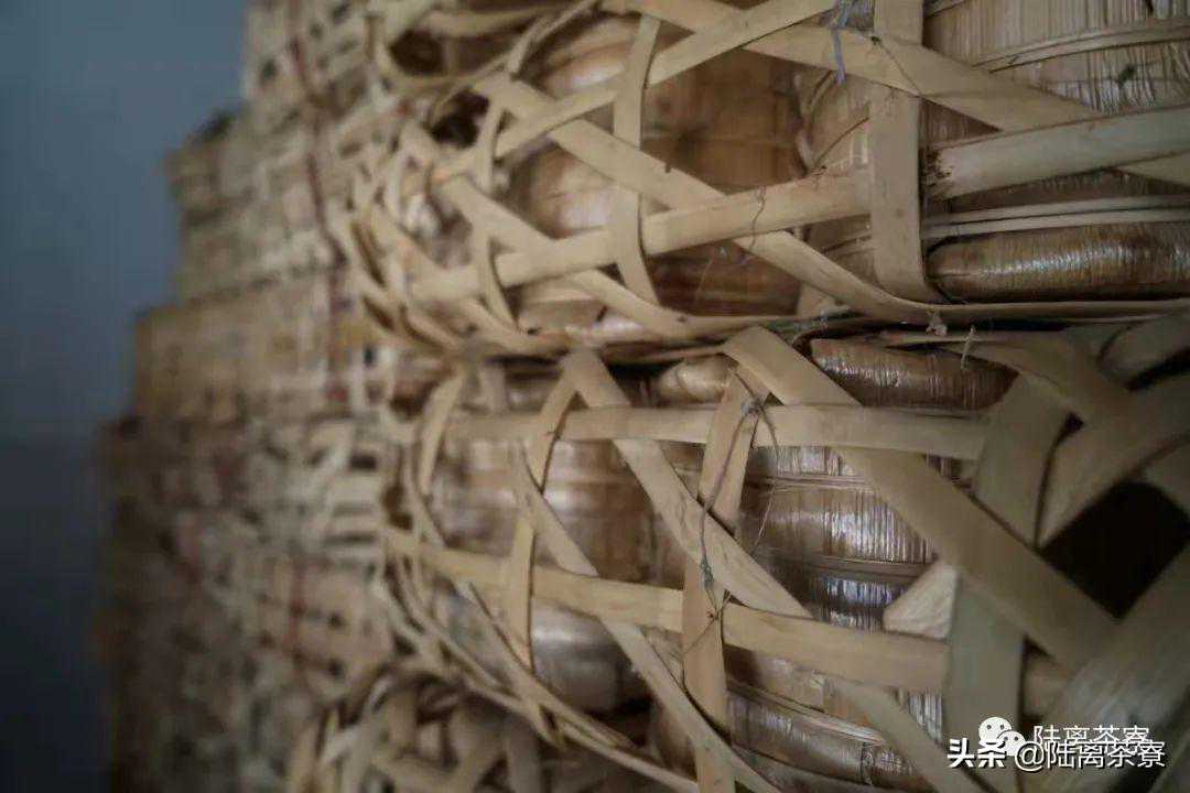 普洱茶家庭存放指南：清洁避光、防潮无异味