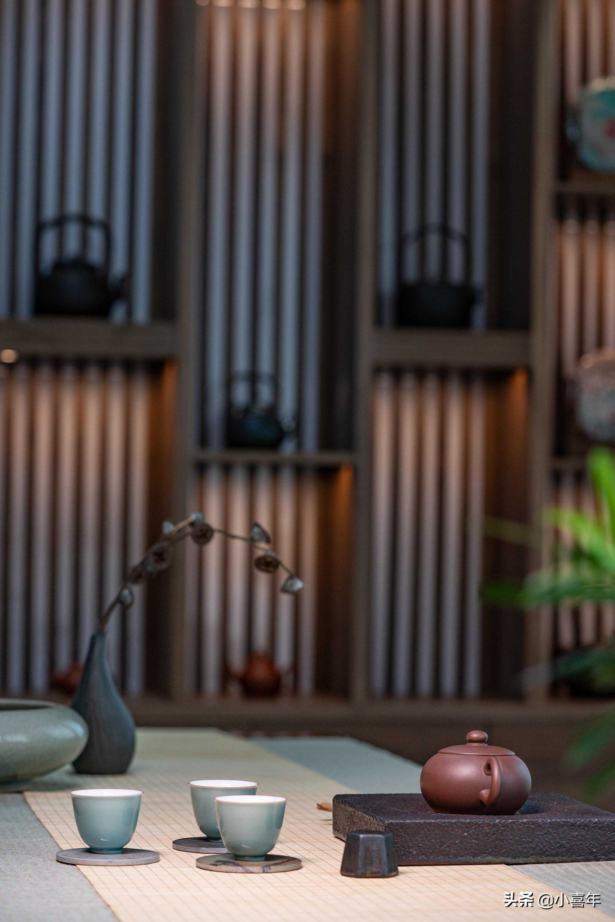 茶文化|茶桌礼仪之“如何感谢对方奉茶?”