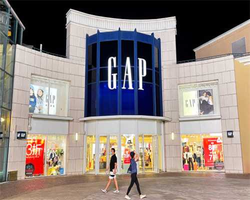 近 500 家店缩水至 60 多家!大学生的“白月光奶茶”,大规模关店