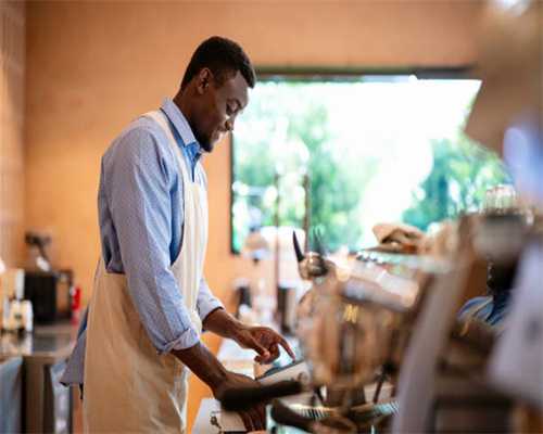 跟孩子一起读绘本《The Little Red Teapot》一把红色的小茶壶