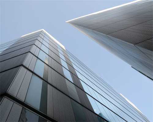 明明皮肤不够白，偏要尝试这样的奶茶色……