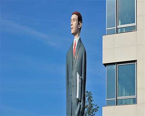 90后小伙卖奶茶,两月融资3亿,贵圈又要出“霸王”?