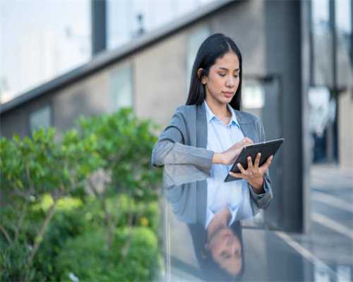 坚持每天喝绿茶 腰腹赘肉全甩掉