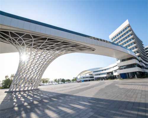 曾经的茶饮“老二”，掉队了