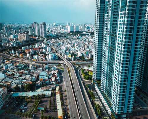 霸王茶姬“山野栀子”回归，启动亚洲象救助行动